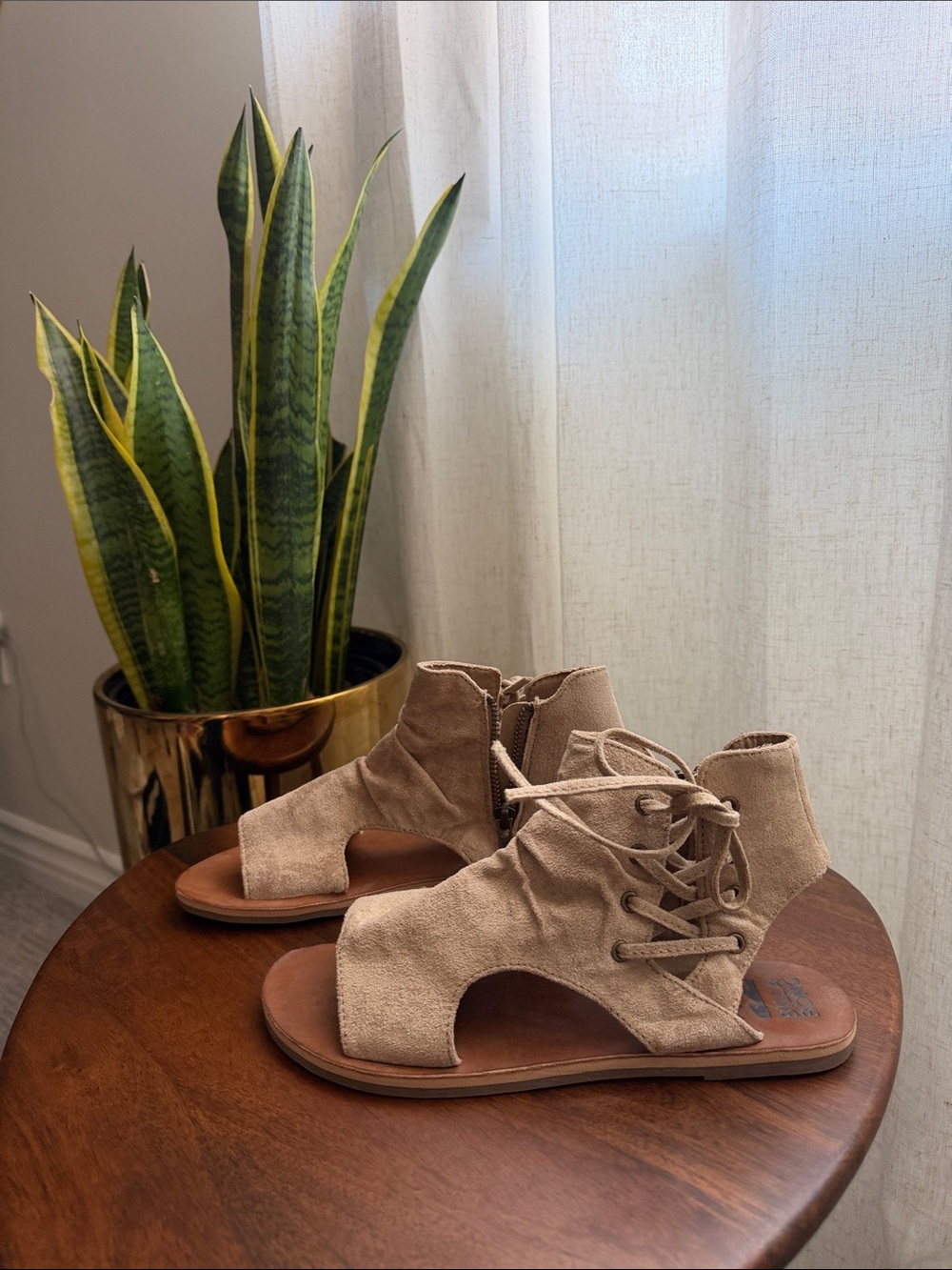 Billabong Beige Suede Lace-Up Open-Toe Sandals